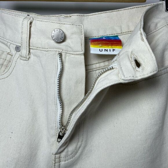 UNIF High Rise Straight Leg 5-Pocket Jeans in Ivory Neutral Size 26 - Picture 6 of 14